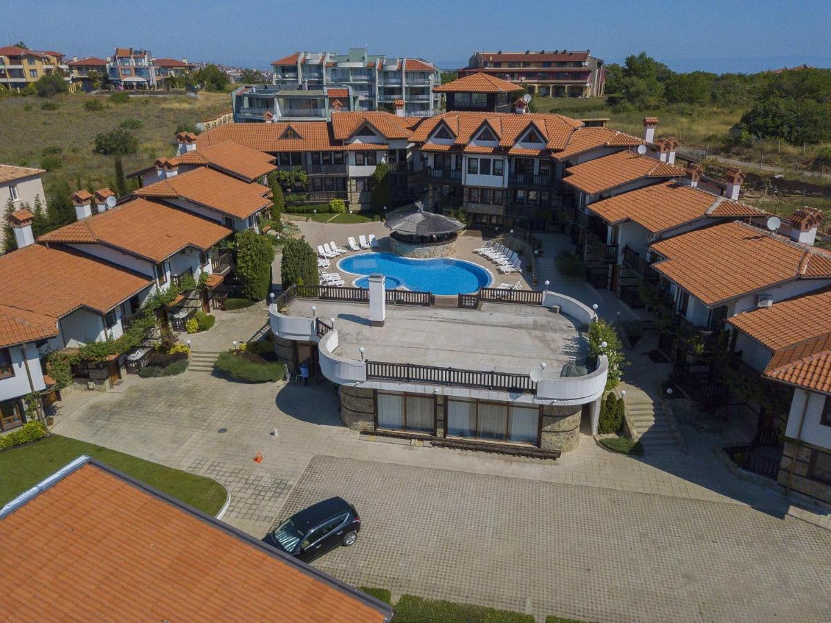 Pearl Apartments โซโซโปล ภายนอก รูปภาพ