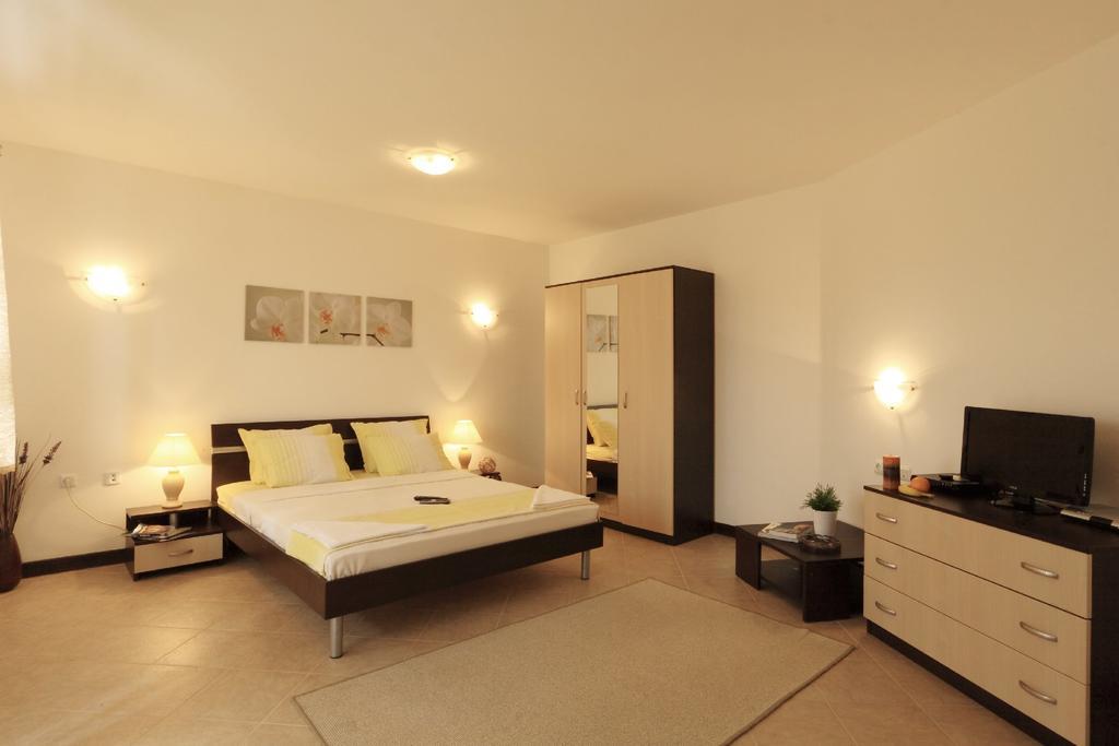 Pearl Apartments โซโซโปล ภายนอก รูปภาพ