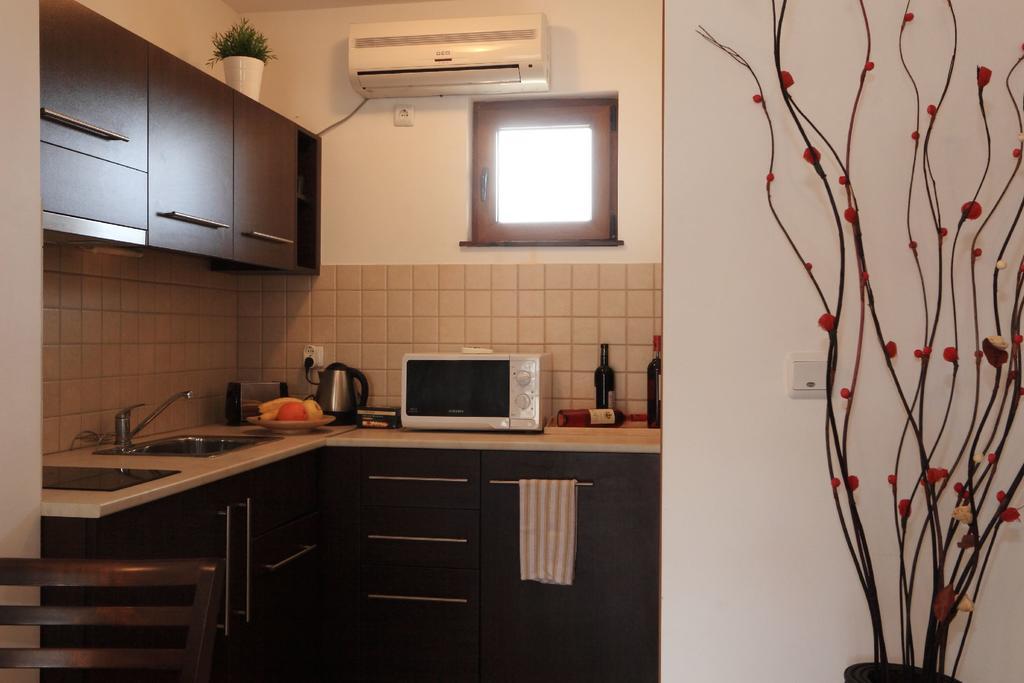 Pearl Apartments โซโซโปล ภายนอก รูปภาพ