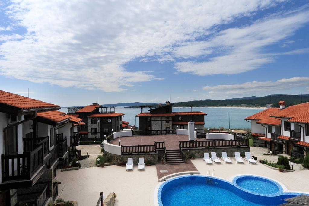 Pearl Apartments โซโซโปล ภายนอก รูปภาพ
