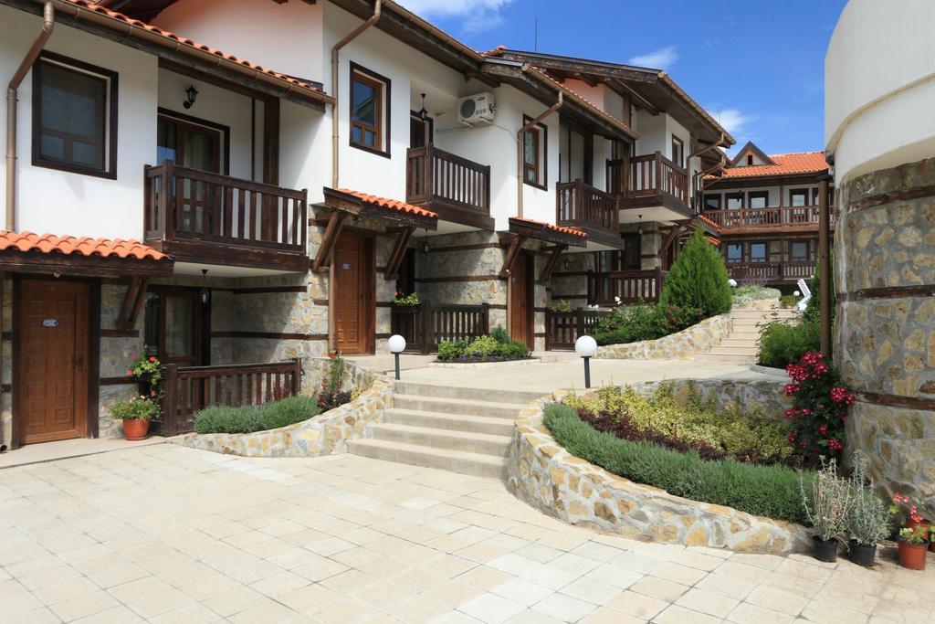 Pearl Apartments โซโซโปล ภายนอก รูปภาพ