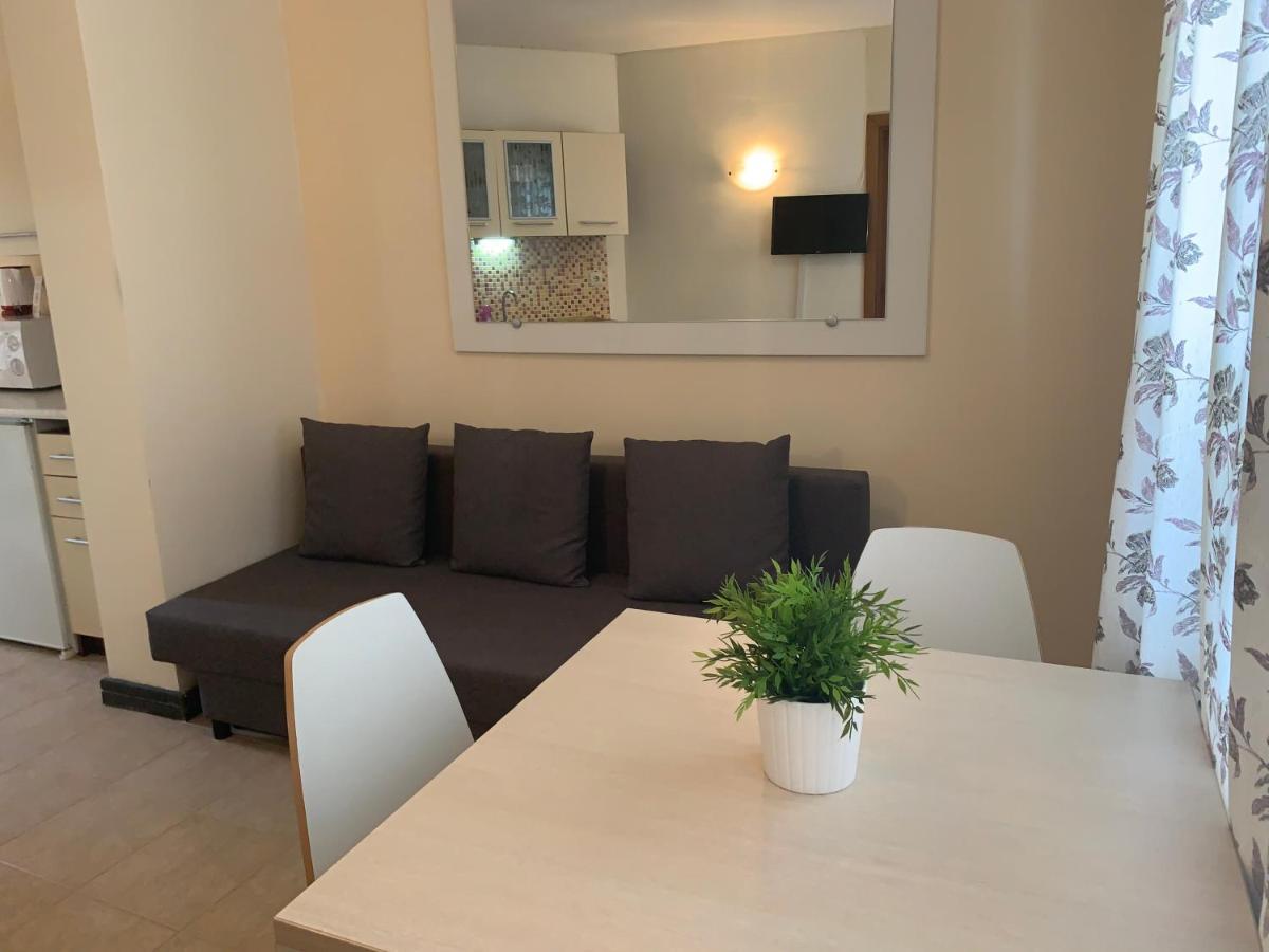Pearl Apartments โซโซโปล ภายนอก รูปภาพ